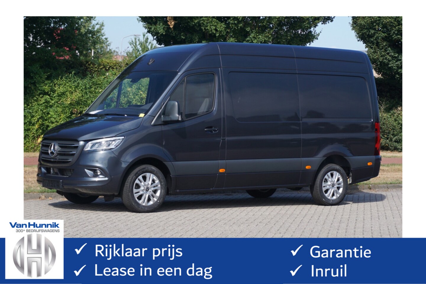 Mercedes-Benz Sprinter - 319CDI Select L2H2 10.25" Mbux, ACC, LED, 17" LM!! NR. 655 - AutoWereld.nl