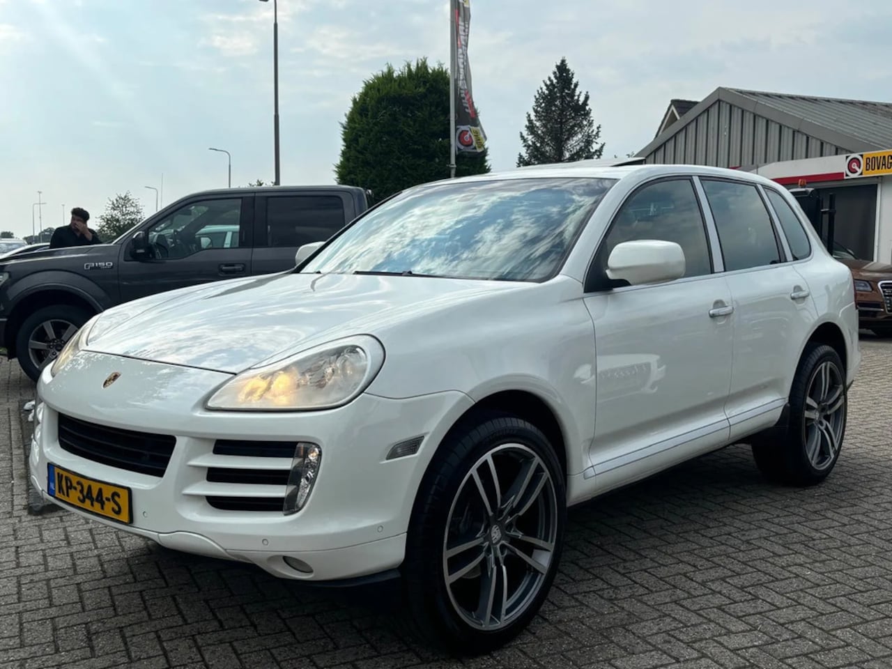 Porsche Cayenne - Youngtimer Q7 X5 - AutoWereld.nl