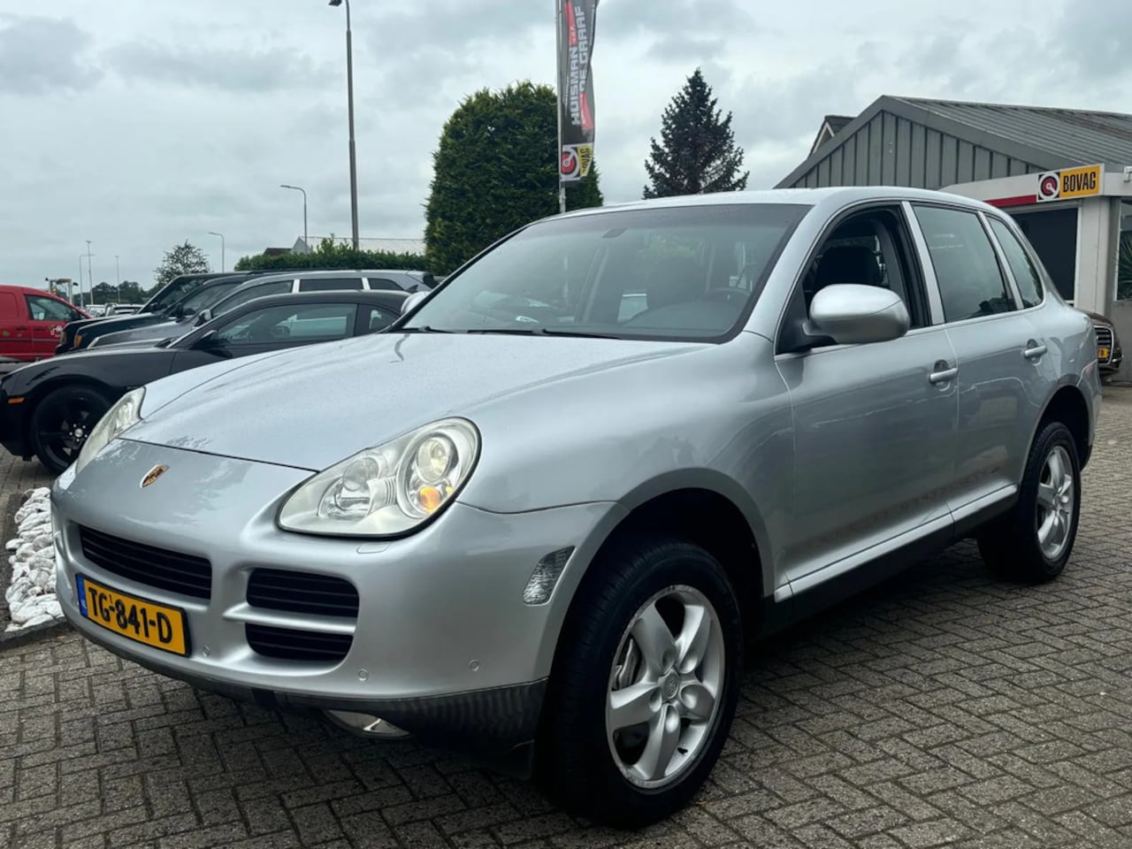 Porsche Cayenne - Luchtvering 141.000 KM - AutoWereld.nl