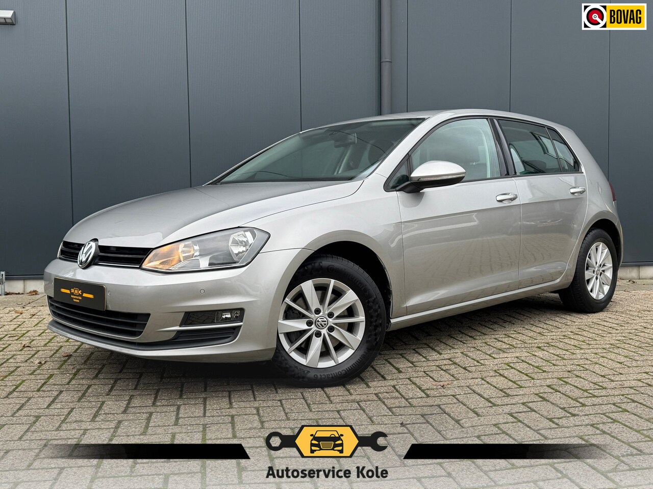 Volkswagen Golf - 1.2 TSI Comfortline * Airco * Cruise * Navi * PDC * - AutoWereld.nl