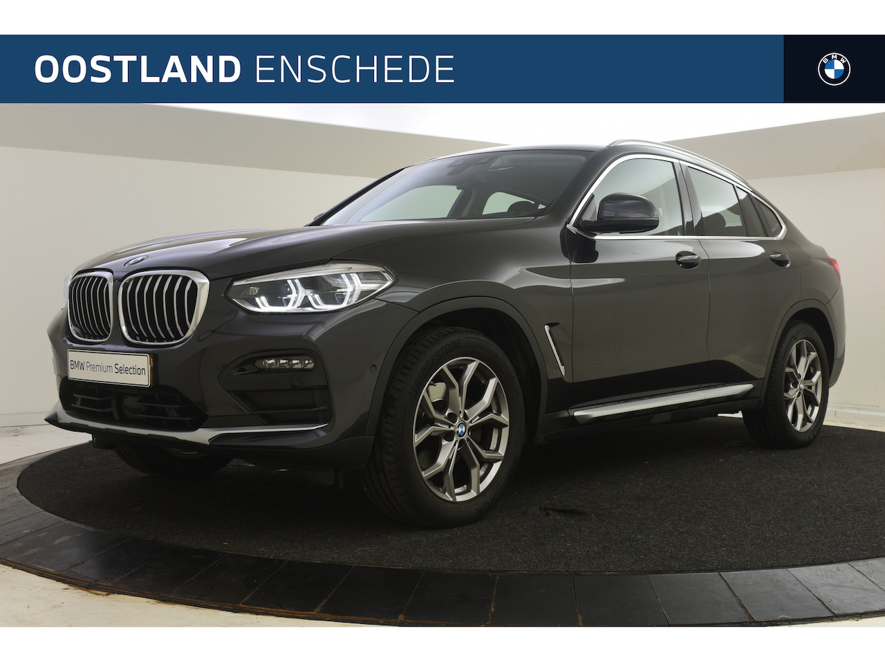 BMW X4 - xDrive20i xLine Automaat / Sportstoelen / Trekhaak / Adaptieve LED / Adaptief onderstel / - AutoWereld.nl