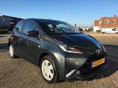 Toyota Aygo - 1.0 VVT-i x-play 1e Eigenaar