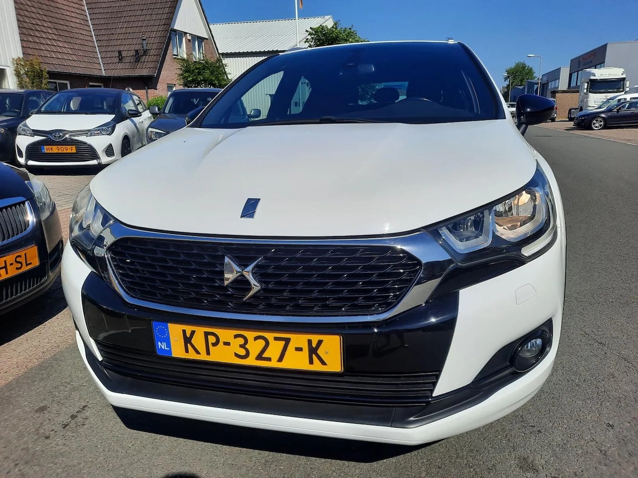 Citroën DS4 - CROSSBACK 1.2 CLIMA/CRUISE/TREKHAAK/17INCH! - AutoWereld.nl