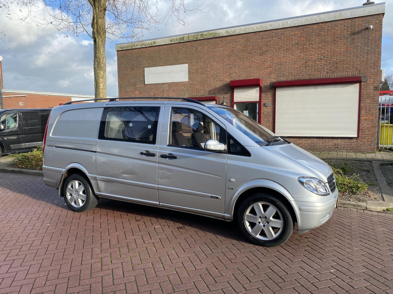 Mercedes-Benz Vito - 120 CDI 320 Lang DC luxe * Automaat * Airco * Cruise Control * Navigatie * 204 PK * 150KW - AutoWereld.nl