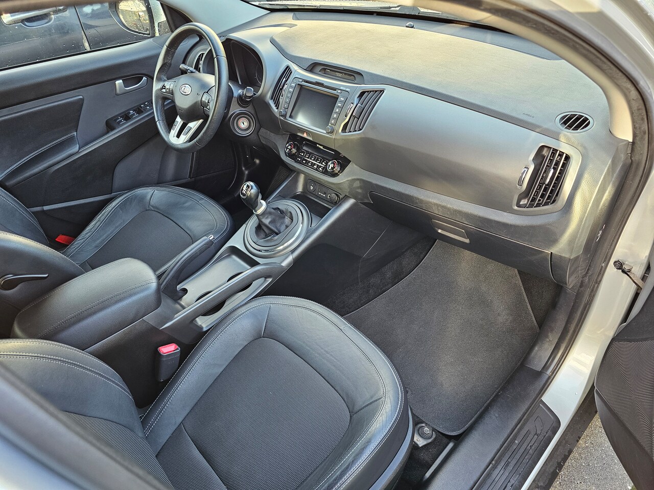 Kia Sportage - 1.6 GDI X-ecutive Plus Pack 1e eigenaar! Dealer onderhouden!