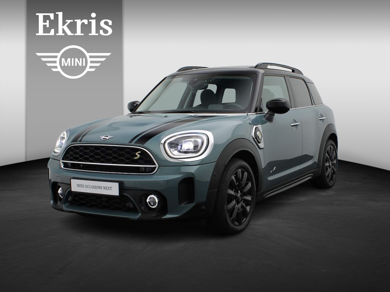 MINI Countryman - Cooper S E ALL4 Classic + Comfort Plus Pakket + Driving Assistant Plus Pakket + Glazen pan - AutoWereld.nl