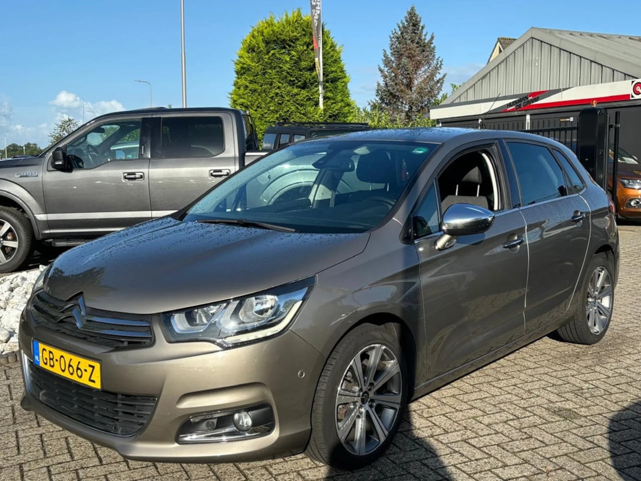 Citroën C4 - 1.2 Benzine 5-Deurs 2015 LED Feel Collection - AutoWereld.nl