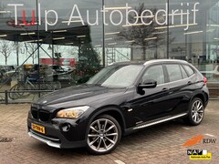 BMW X1 - sDrive20i Business Dak Clima Cruise Trekhaak NAP Mooi