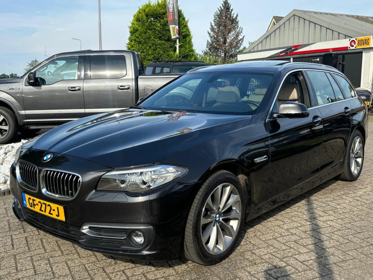 BMW 5-serie Touring - 528I High Exe 2015 Xenon Panoramadak - AutoWereld.nl