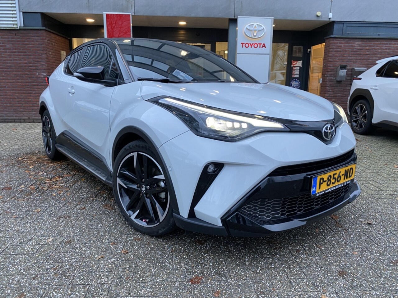 Toyota C-HR - 2.0 Hybrid GR-Sport 2.0 Hybrid GR-Sport - AutoWereld.nl