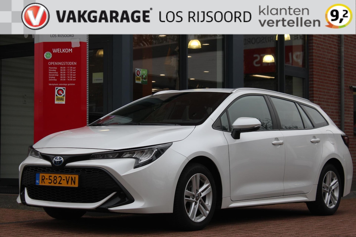 Toyota Corolla Touring Sports - 1.8 Hybrid Aut. *Active* | Camera | Cruise & Climate Control | Orig. NL | - AutoWereld.nl