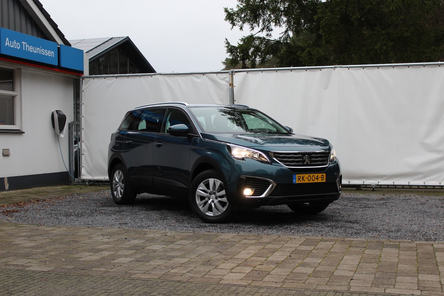 Peugeot 5008 - 1.2 PureTech Active 7p. 1.2 PureTech 130pk Active | 7 pers | Navi - AutoWereld.nl