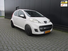 Peugeot 107 - 1.0-12V XR / 5 drs / nog maar 111.530 k.m