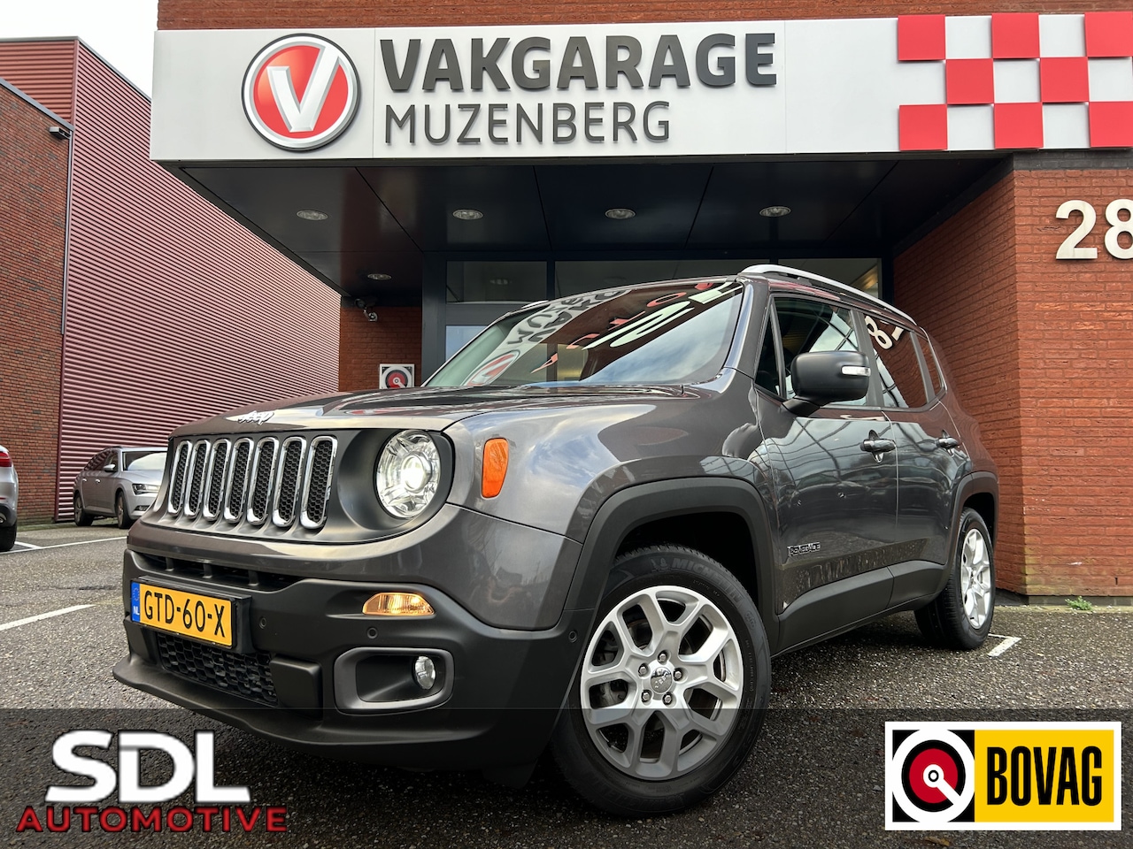 Jeep Renegade - 1.4 MultiAir Limited // LED // KEYLESS // LEDER // CRUISE // KEYLESS // - AutoWereld.nl