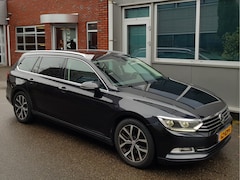 Volkswagen Passat Variant - 1.6 Tdi Aut PanoDak Led Navi Trekhaak Ecc