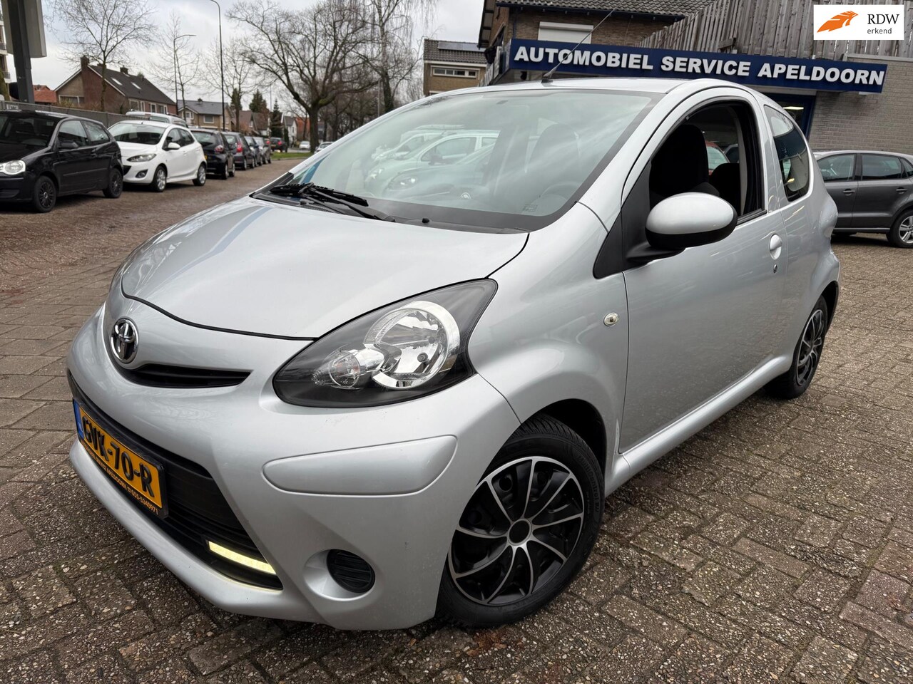 Toyota Aygo - 1.0 VVT-i Now *AIRCO*NAVI*ELEKTR. RAMEN*STUURBEKR.* - AutoWereld.nl