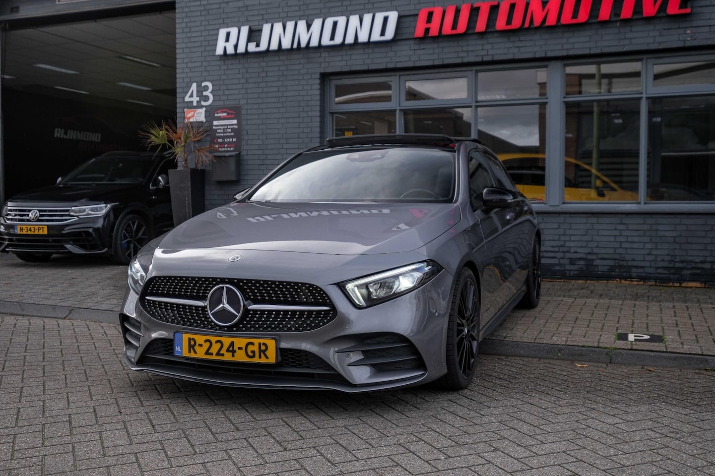 Mercedes-Benz A-klasse - 200 Business Solution AMG|Pano|Acc|Led|Sfeerverlichting| - AutoWereld.nl