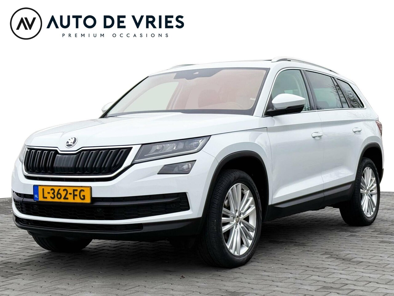 Skoda Kodiaq - 1.5 TSI DSG 150pk Business Edition | Panoramadak | Sportstoelen | Full LED | Camera - AutoWereld.nl