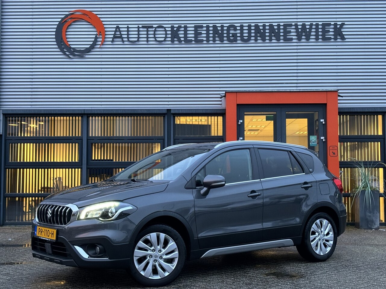 Suzuki S-Cross - 1.0 Boosterjet Exclusive / NL Auto / Afneembare Trekhaak / Cruise Control / Winterbandense - AutoWereld.nl