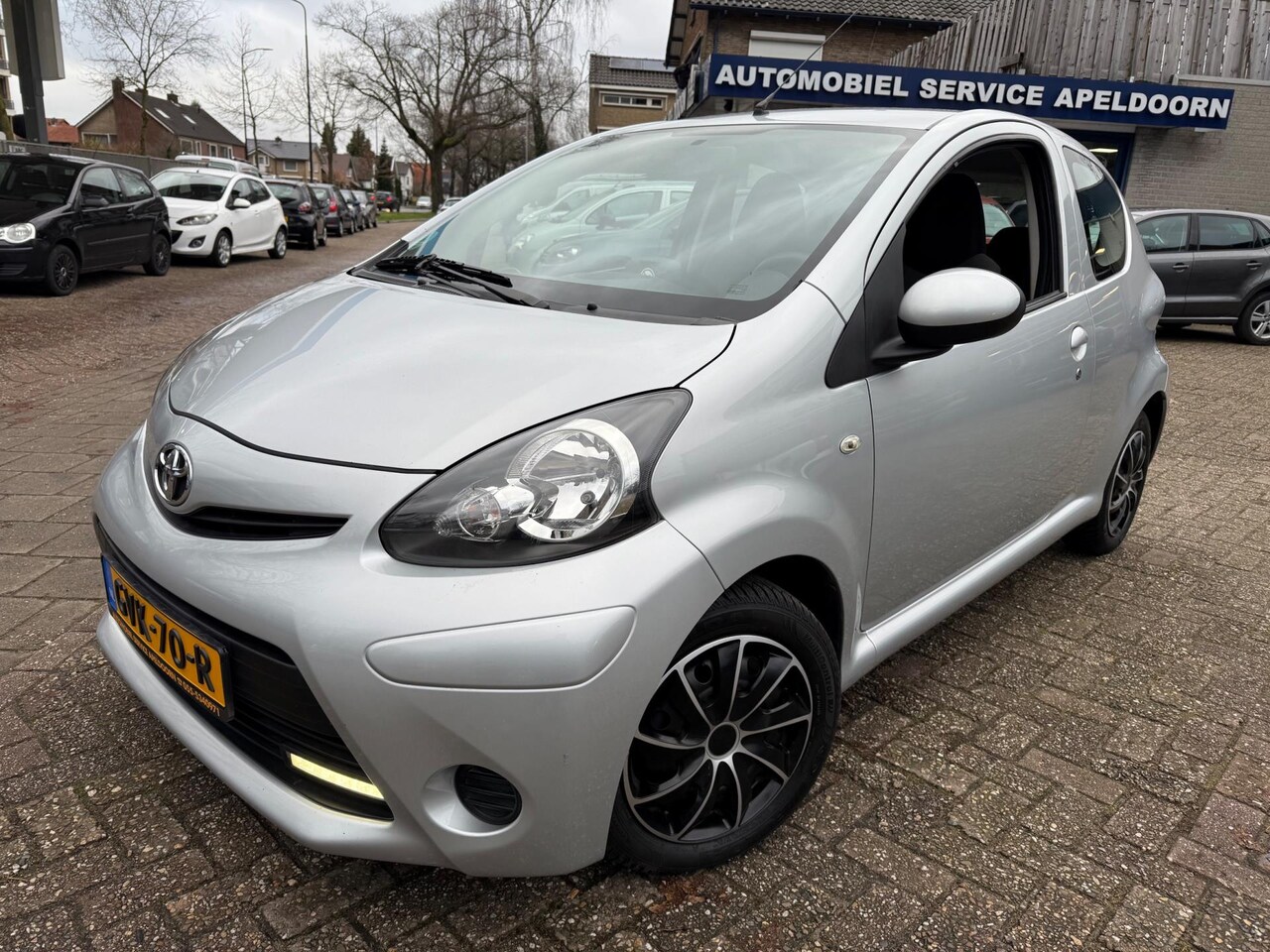 Toyota Aygo - 1.0 VVT-i Now *AIRCO*NAVI*ELEKTR. RAMEN*STUURBEKR.* - AutoWereld.nl