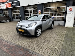 Toyota Aygo X - 1.0 VVT-i MT Play All-in prijs Airco/Camera/Cruise/Android auto/Apple carplay