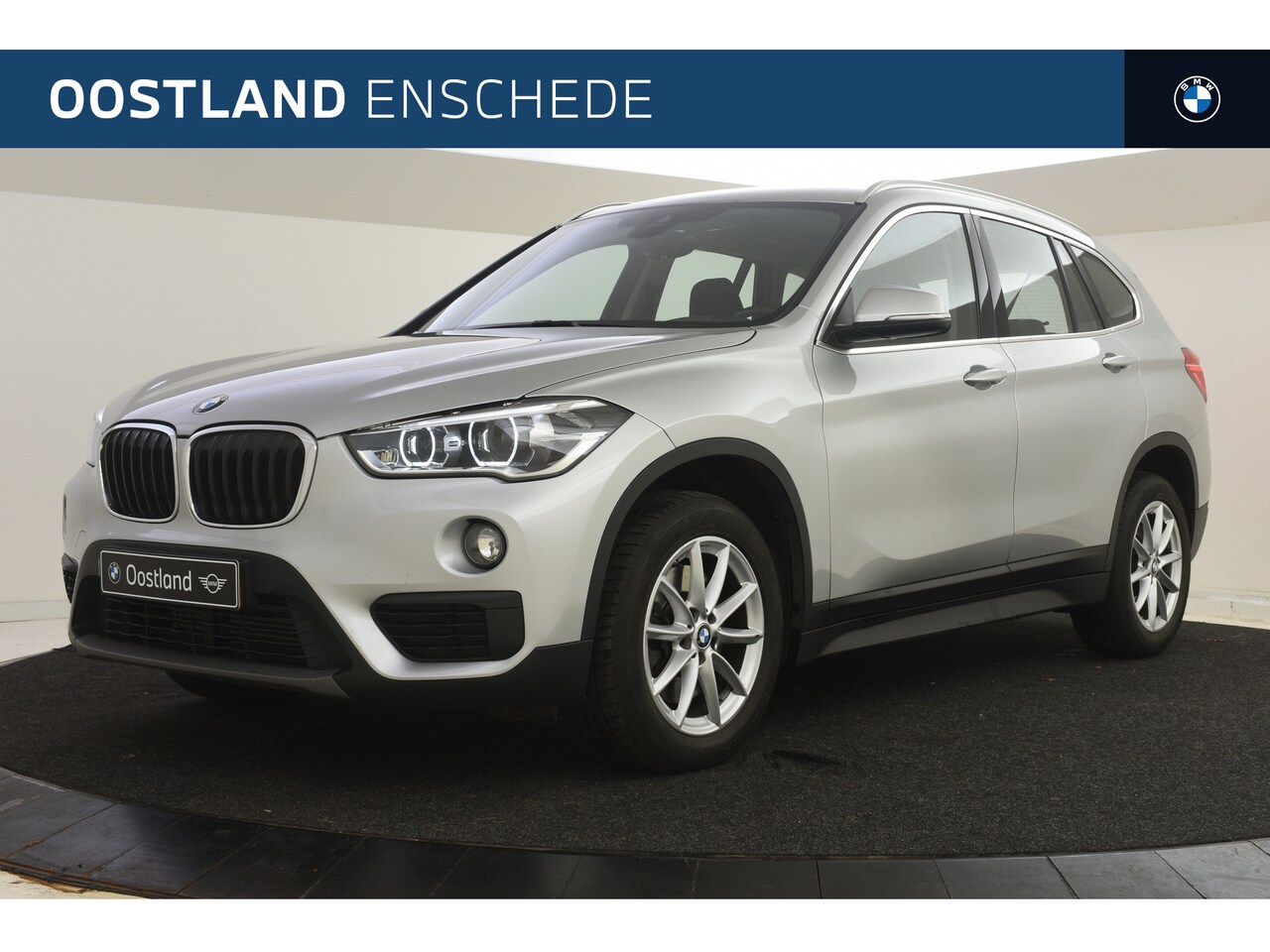 BMW X1 - sDrive20i Executive Automaat / LED / Cruise Control / Stoelverwarming / Multifunctioneel s - AutoWereld.nl