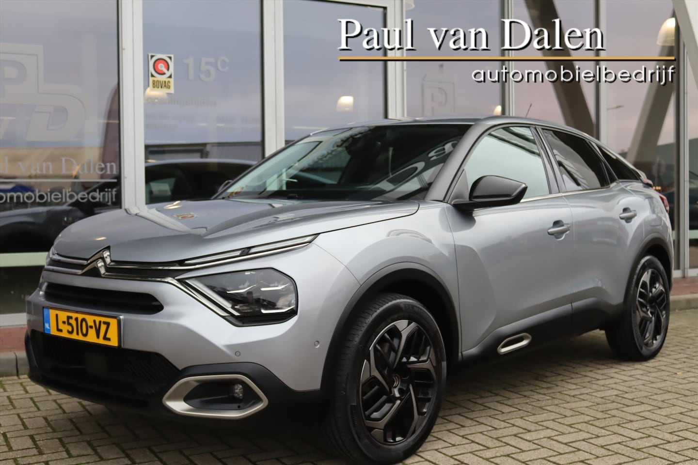 Citroën C4 - 1.2 PureTech 130PK SHINE Navi | Camera | Leer | NL Auto | Head Up | Dab | Led | Audio Prem - AutoWereld.nl