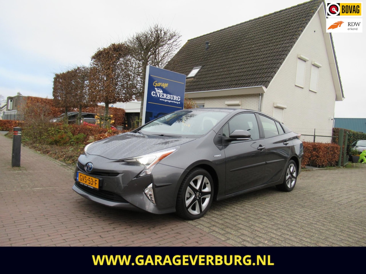 Toyota Prius - 1.8 Dynamic Hybride (Achteruitrijcamera,Keyless,AdaptiveCruise,Dodehoeksensor,Draadloos te - AutoWereld.nl