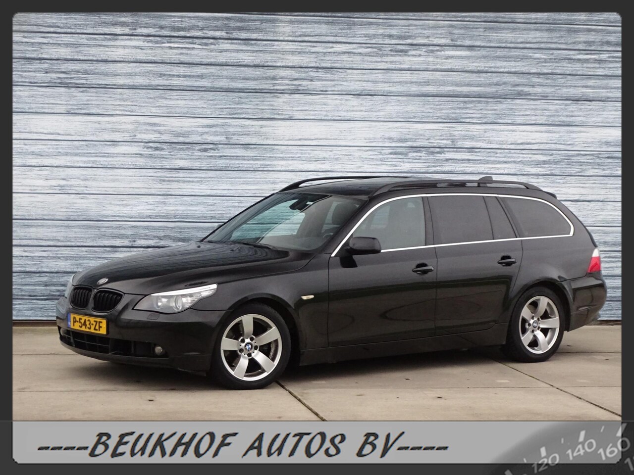 BMW 5-serie Touring - 525i Automaat Panorama Xenon Trekhaak - AutoWereld.nl