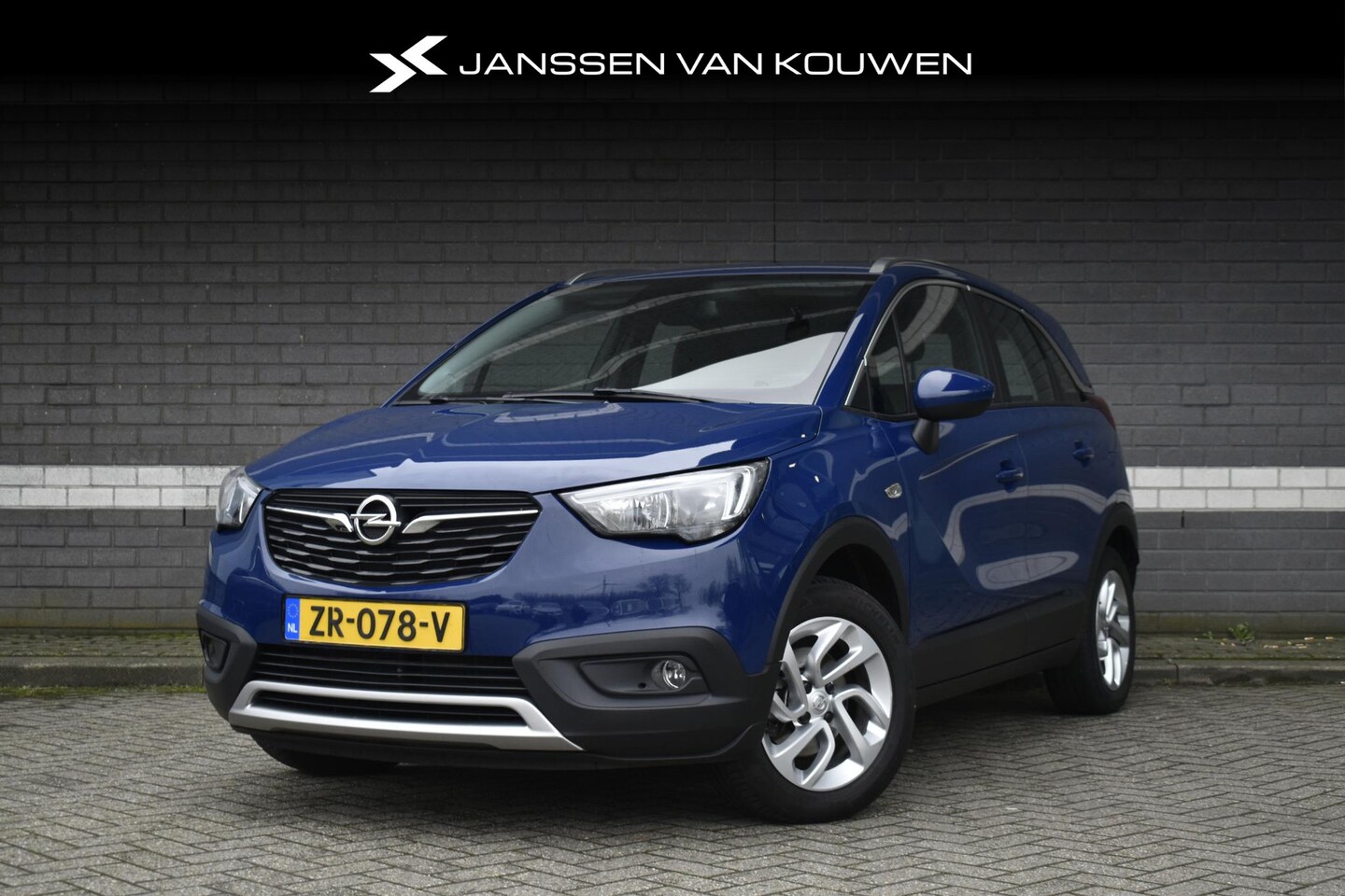 Opel Crossland X - 1.2 Turbo Innovation / Stoel + Stuurverwarming / Carplay / AGR-stoelen / Navigatie - AutoWereld.nl