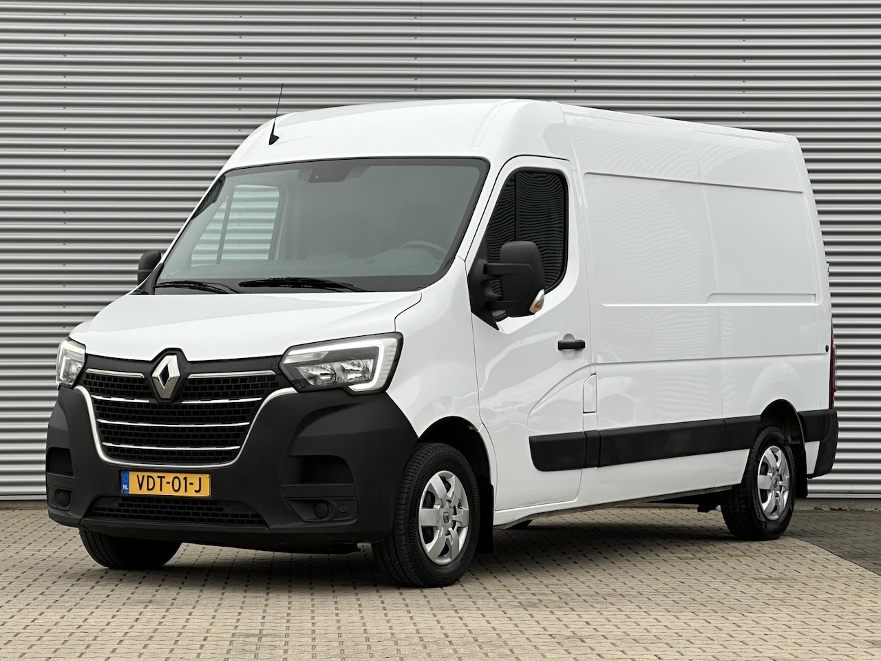 Renault Master - T33 2.3 dCi 135 L2H2 T33 2.3 dCi 135 L2H2 - AutoWereld.nl