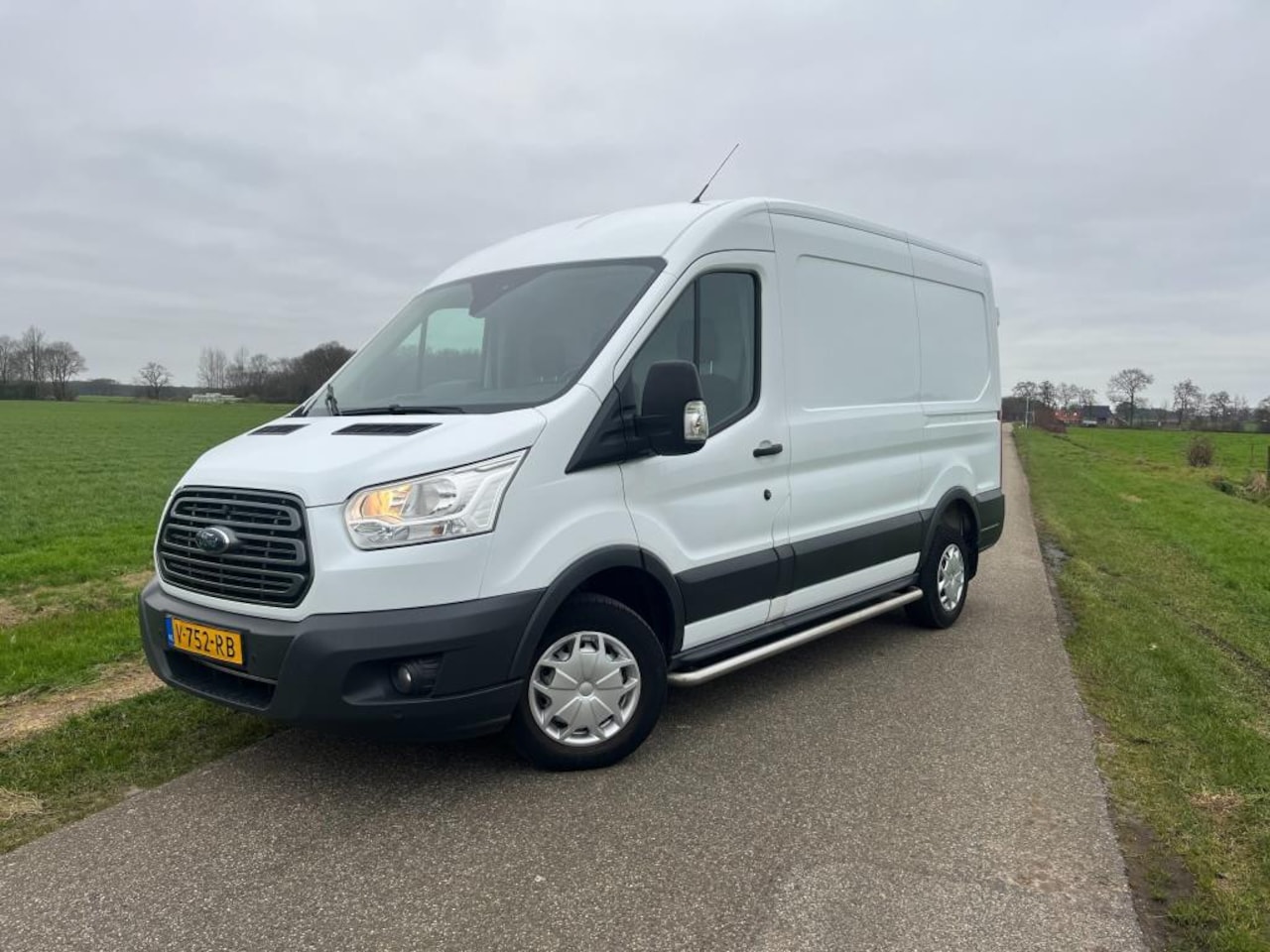 Ford Transit - 290 2.0 TDCI L2H2 Trend Camera Airco cruise - AutoWereld.nl