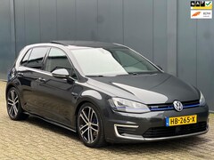 Volkswagen Golf - 1.4 TSI GTE Pano|Keyless|Lane Assist|ACC|Vol