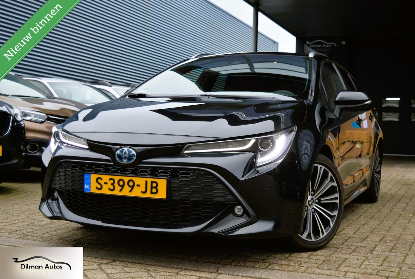 Toyota Corolla Touring Sports - 1.8 Hybrid Business Plus 1.8 Hybrid Business Plus|Navi! - AutoWereld.nl