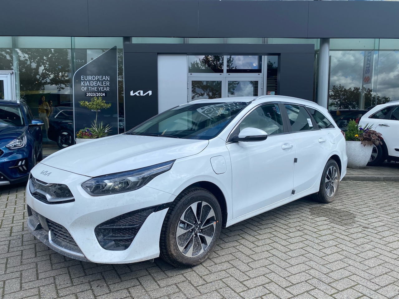 Kia Cee'd Sportswagon - Ceed 1.6 GDI PHEV DynamicLine | Direct uit voorraad leverbaar! | Info Bas: 0492-588982 Inf - AutoWereld.nl