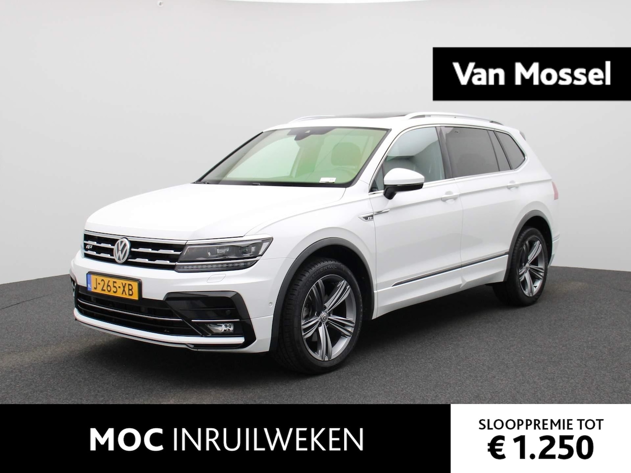 Volkswagen Tiguan Allspace - 1.5 TSI Highline Business R | R-Line | Parkeersensoren | Achteruitrijcamera | Panorama dak - AutoWereld.nl