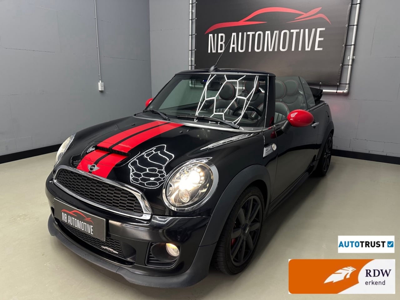 MINI Cabrio - 1.6 John Cooper Works 1.6 John Cooper Works - AutoWereld.nl