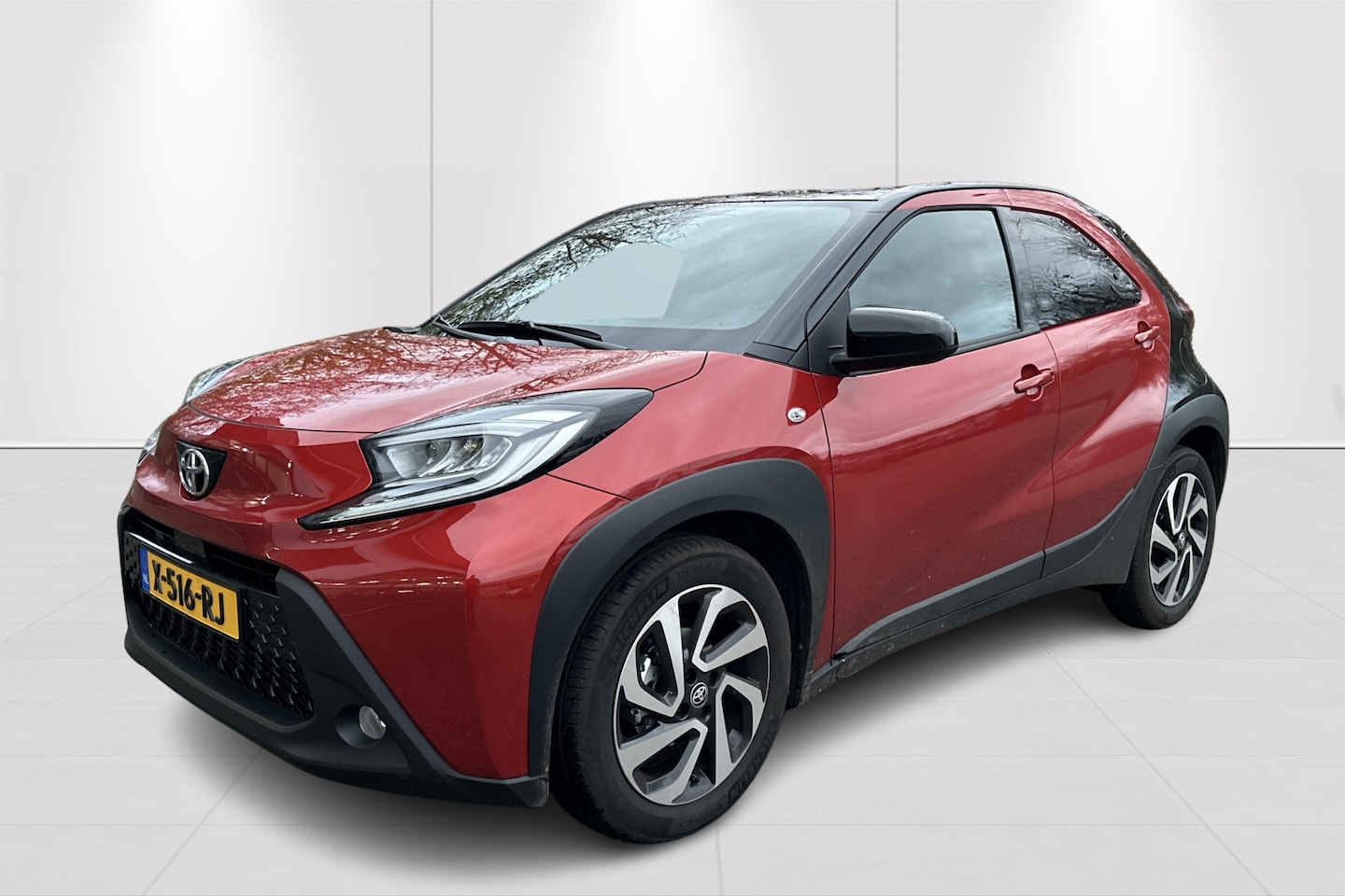 Toyota Aygo X - 1.0 VVT-i MT Pulse | Apple Carplay/Android Auto - AutoWereld.nl