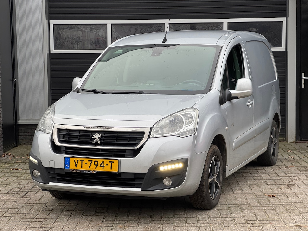 Peugeot Partner - 120 1.6 BlueHDi 100 L1 Première S&S Navi, Airco, NAP - AutoWereld.nl