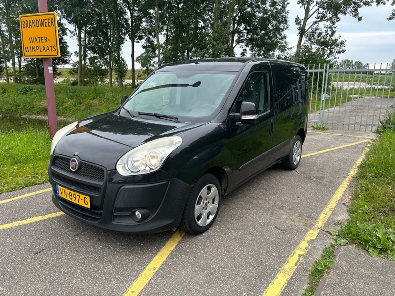 Fiat Doblò Cargo - 1.3 MultiJet SX Lees Text - AutoWereld.nl