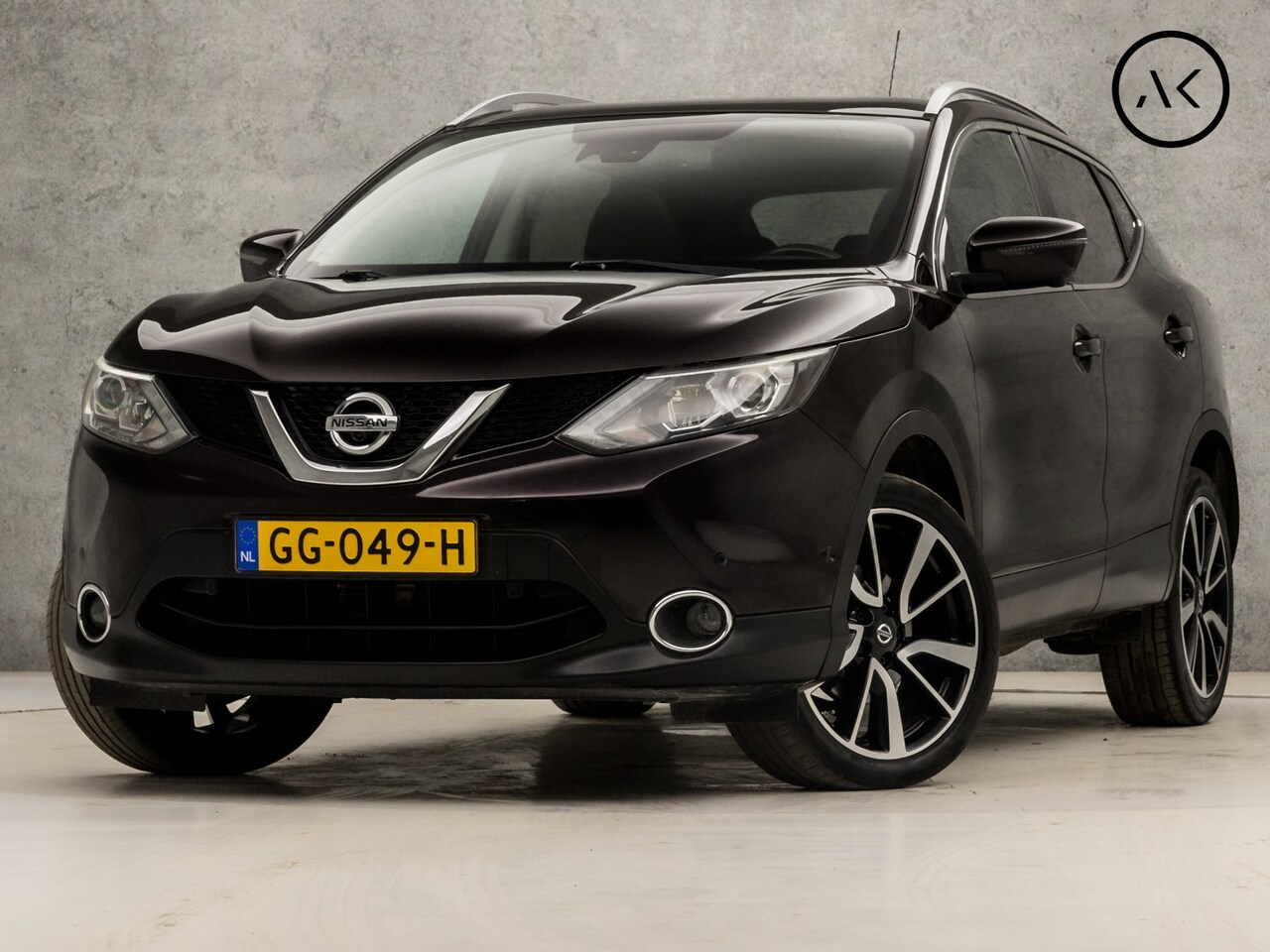 Nissan Qashqai - 1.2 Tekna Sport Automaat (PANORAMADAK, NAVIGATIE, 360 CAMERA, LEDER, STOELVERWARMING, ELEK - AutoWereld.nl