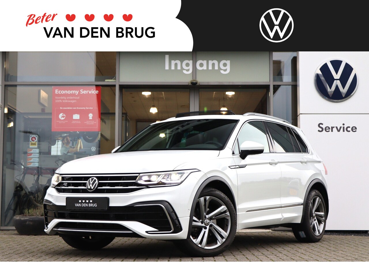 Volkswagen Tiguan - 1.5 TSI 150 pk DSG R-Line Business | IQ Light | Zwenkbare Trekhaak | Panoramadak | Navigat - AutoWereld.nl