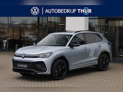 Volkswagen Tiguan - 1.5 eHybrid R-Line Business 272PK / 200kW Elektr. panoramisch schuif- kanteldak, LED Matri