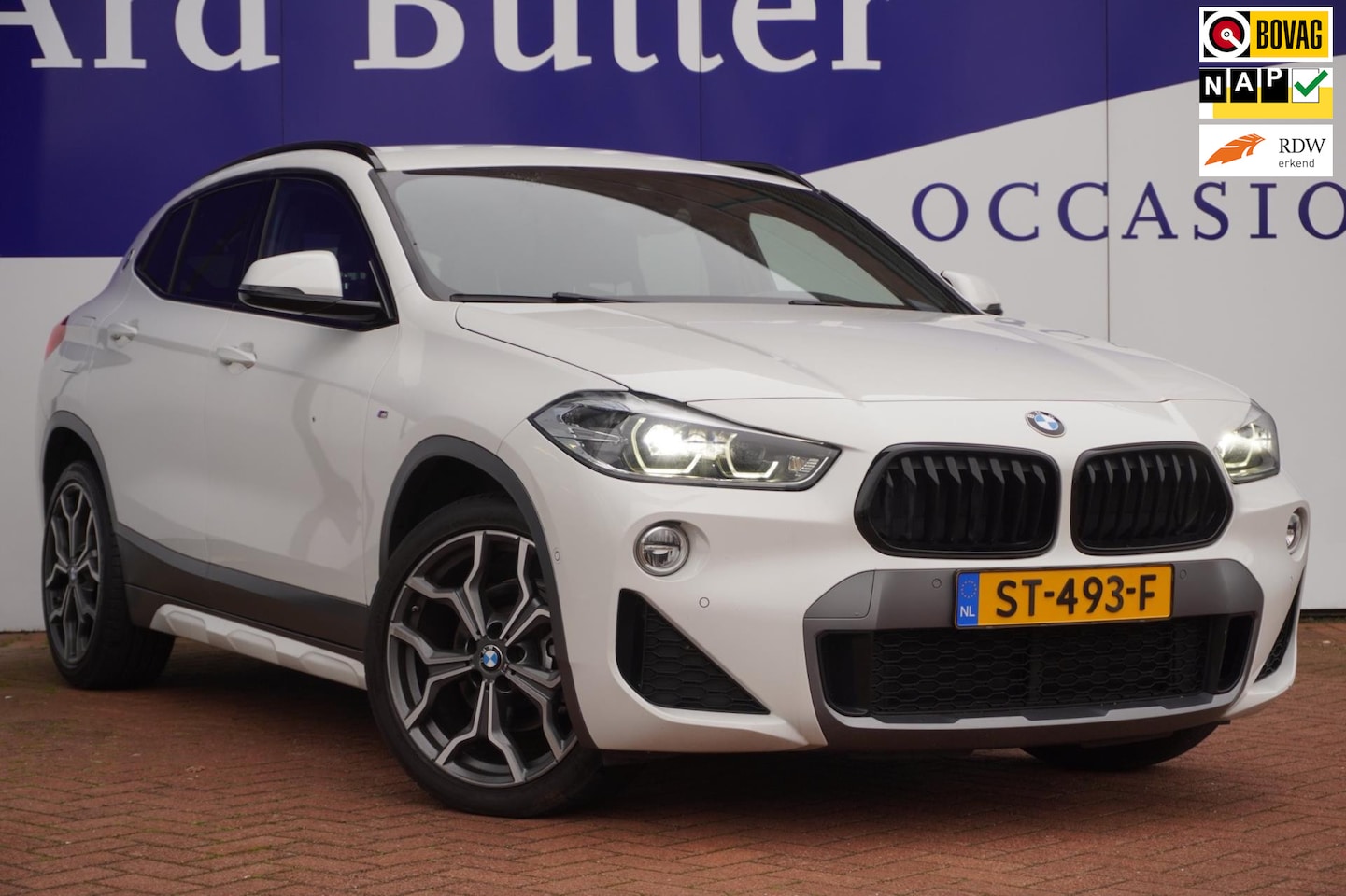 BMW X2 - SDrive18i High Executive / M-Sport / Volleder / Navigatie / LED / Elek-Klep / 19"LMV / = S - AutoWereld.nl