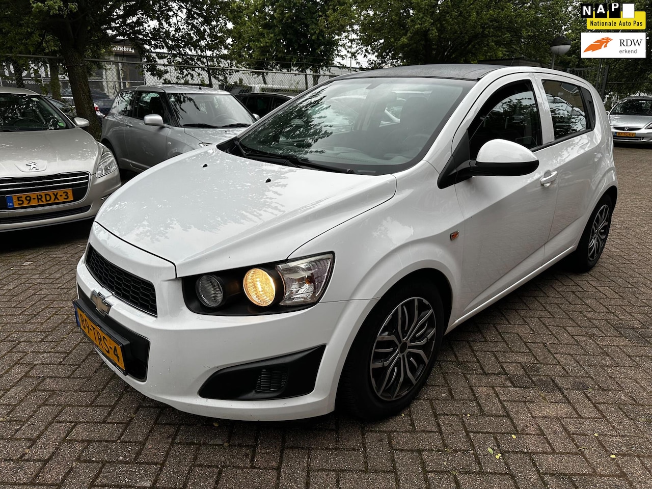 Chevrolet Aveo - 1.3D LT 1.3D LT, Airco, inruil koopje zo mee/ Export, koopje! - AutoWereld.nl