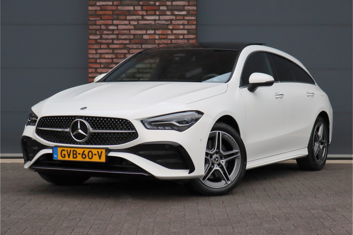 Mercedes-Benz CLA-klasse Shooting Brake - 250 e AMG Line Aut8 | Facelift | Panoramadak | Distronic | Keyless Go | Widescreen | Verwa - AutoWereld.nl