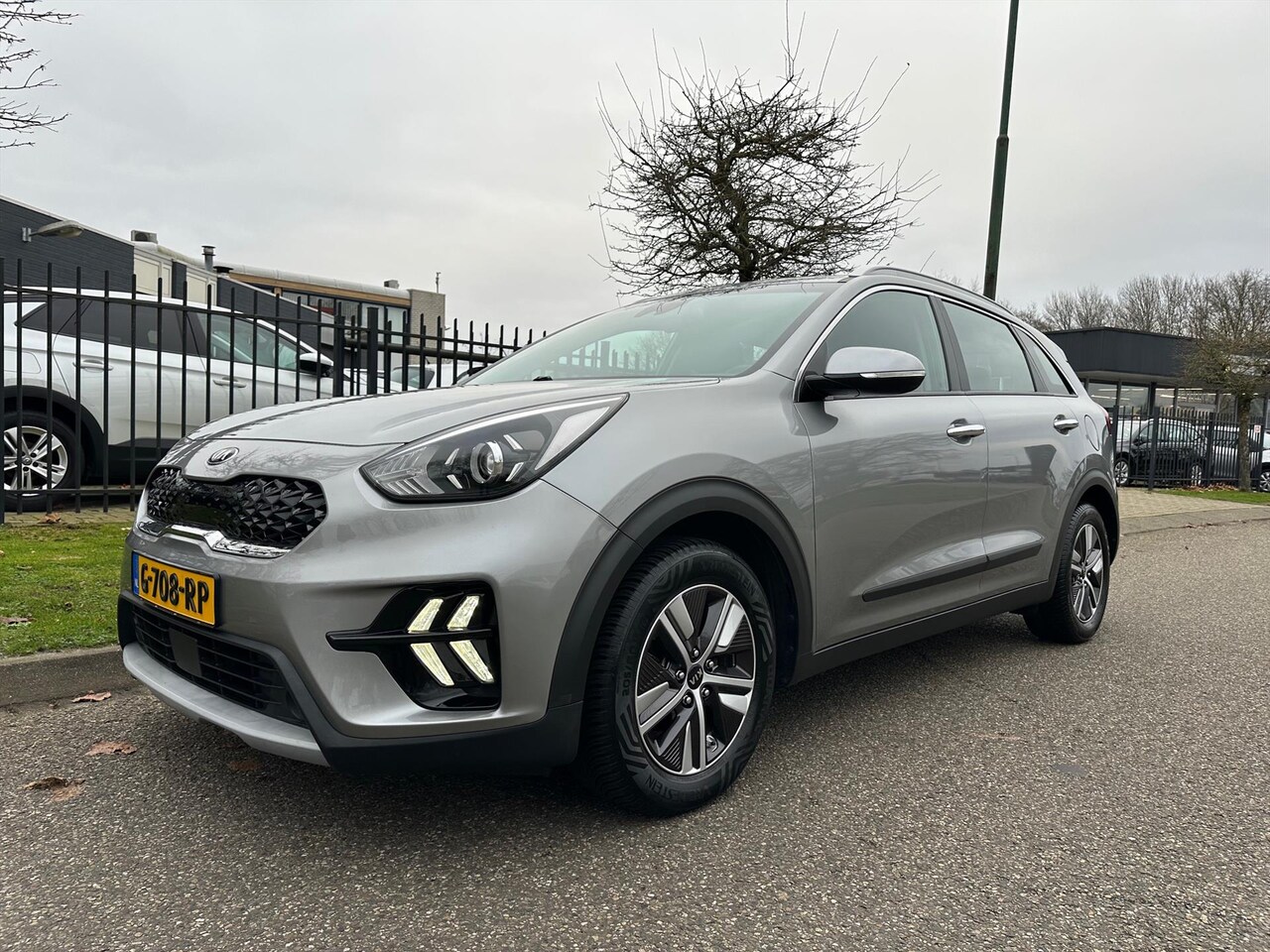 Kia Niro - 1.6 GDi Hybrid 141pk DCT6 DynamicLine Multi Media Navigatie - AutoWereld.nl