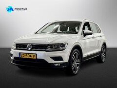 Volkswagen Tiguan - 1.5 TSI 130PK COMFORTLINE BUSINESS NAVI PDC LED TEL 19INCH TREKHAAK NAP