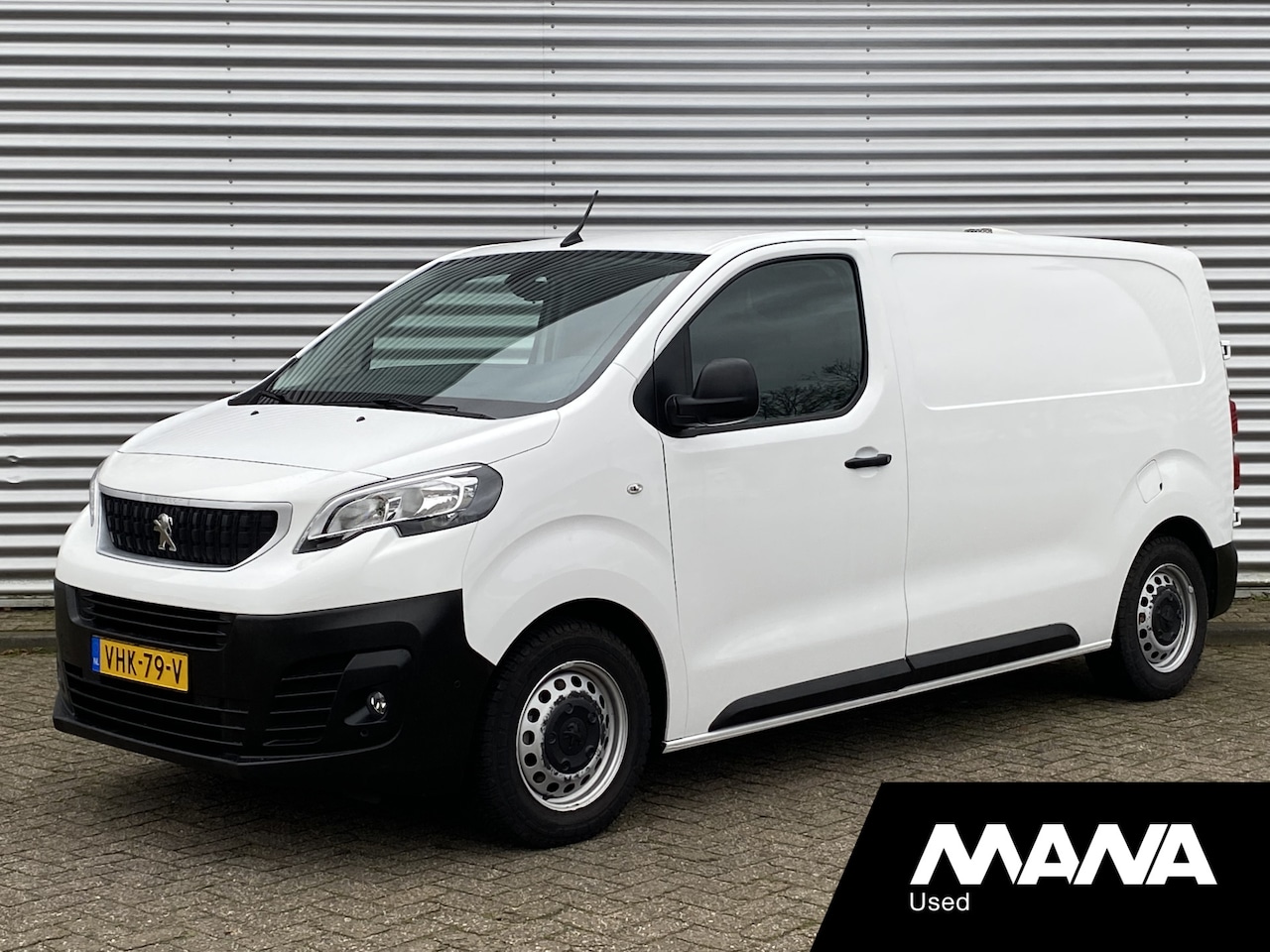 Peugeot Expert - 2.0 BlueHDI 150PK L2H1 Trekhaak Bluetooth Cruise Car-Play Sensoren 360 Camera - AutoWereld.nl