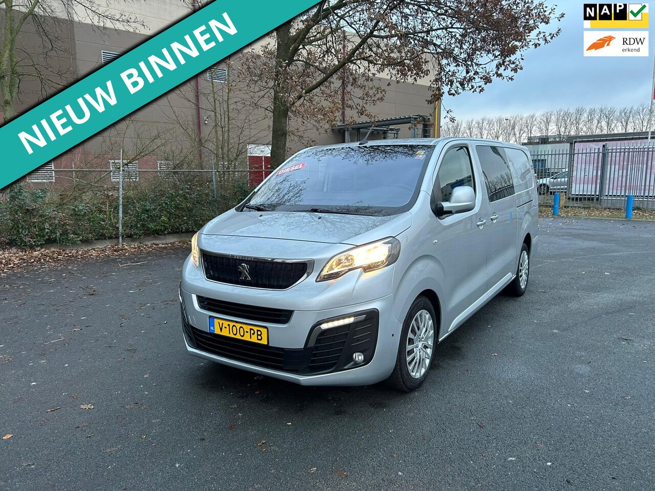 Peugeot Expert - 231L 2.0 BlueHDI 150 DC Premium 231L 2.0 BlueHDI 150 DC Premium - AutoWereld.nl